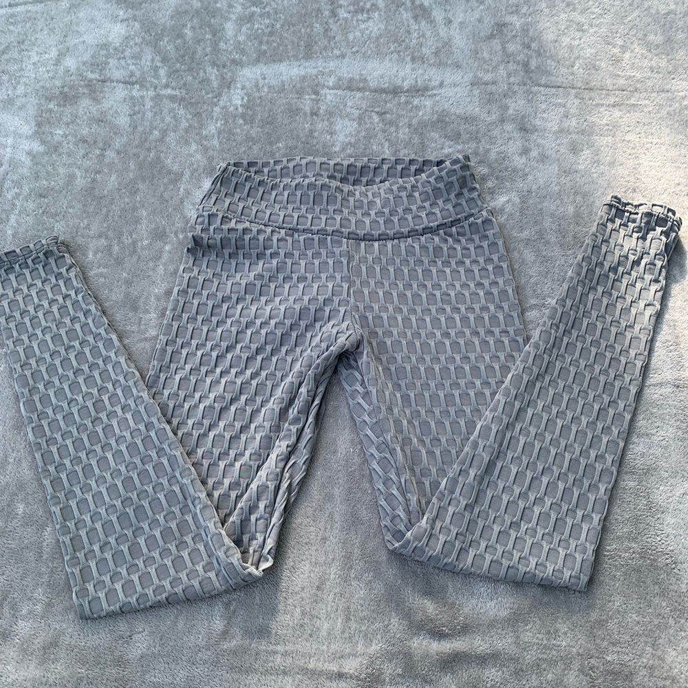 NWOT NY Invasion Tik Tok Leggings